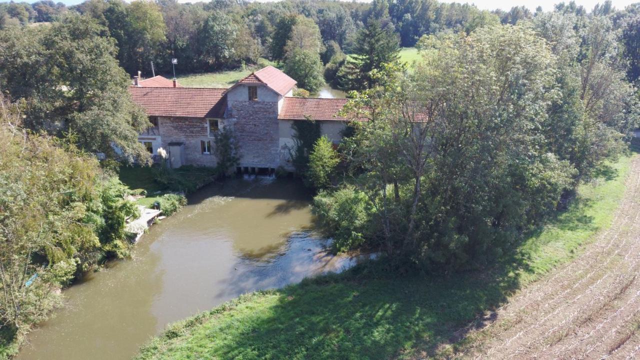 Готель Le Moulin De Chamambard Saint-Denis-les-Bourg Екстер'єр фото
